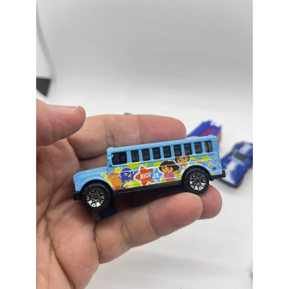 Lot of 10 Die Cast Cars
